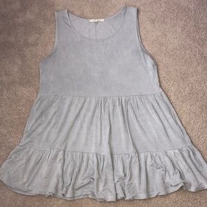 Gray tank top